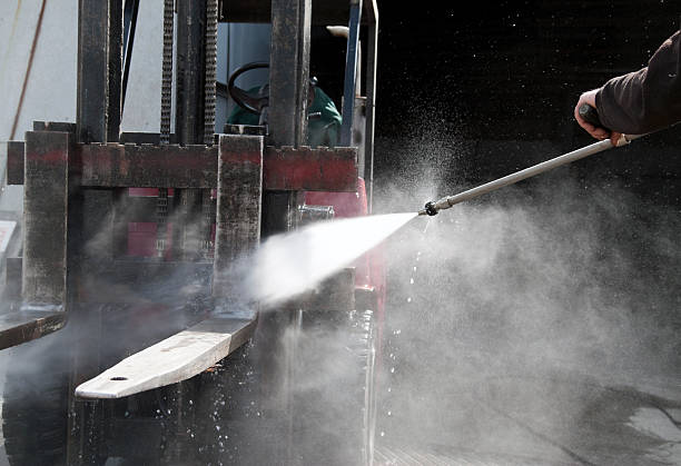 Best Commercial Pressure Washing  in Hillsboro, OH